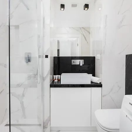Stylish Two Bedroom Nasypowa By Renters